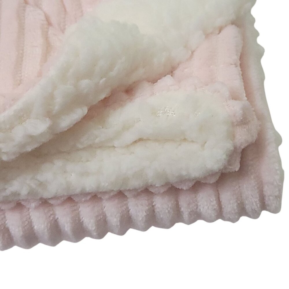 Mon Lapin Luxury Velvet Baby Blanket Reversible Pink & White 30x40 Inches Ribbed - Picture 5 of 5